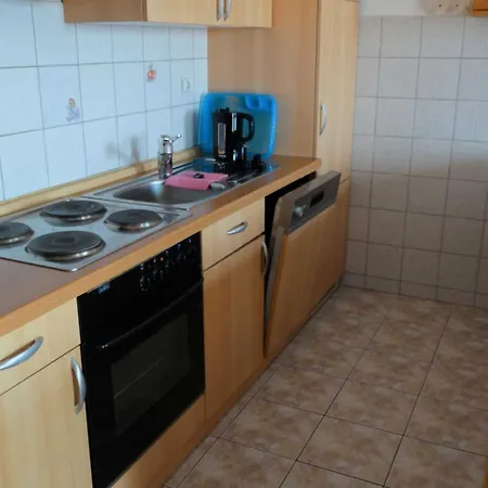 Apartment Cozy Retreats In Quiet Neighborhood Crikvenica