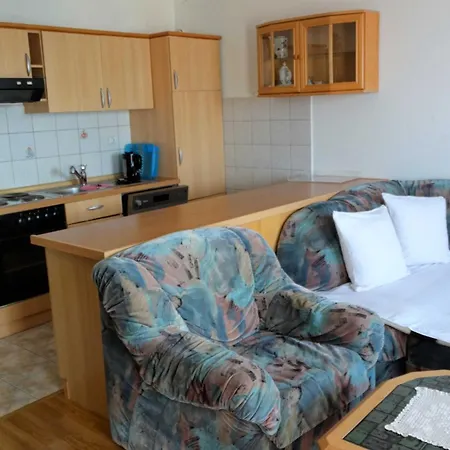 Cozy Retreats In Quiet Neighborhood Crikvenica