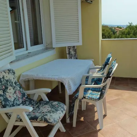 Cozy Retreats In Quiet Neighborhood Apartment Crikvenica
