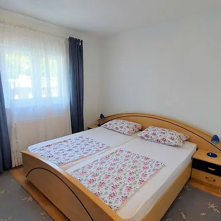 Apartment Cozy Retreats In Quiet Neighborhood Crikvenica